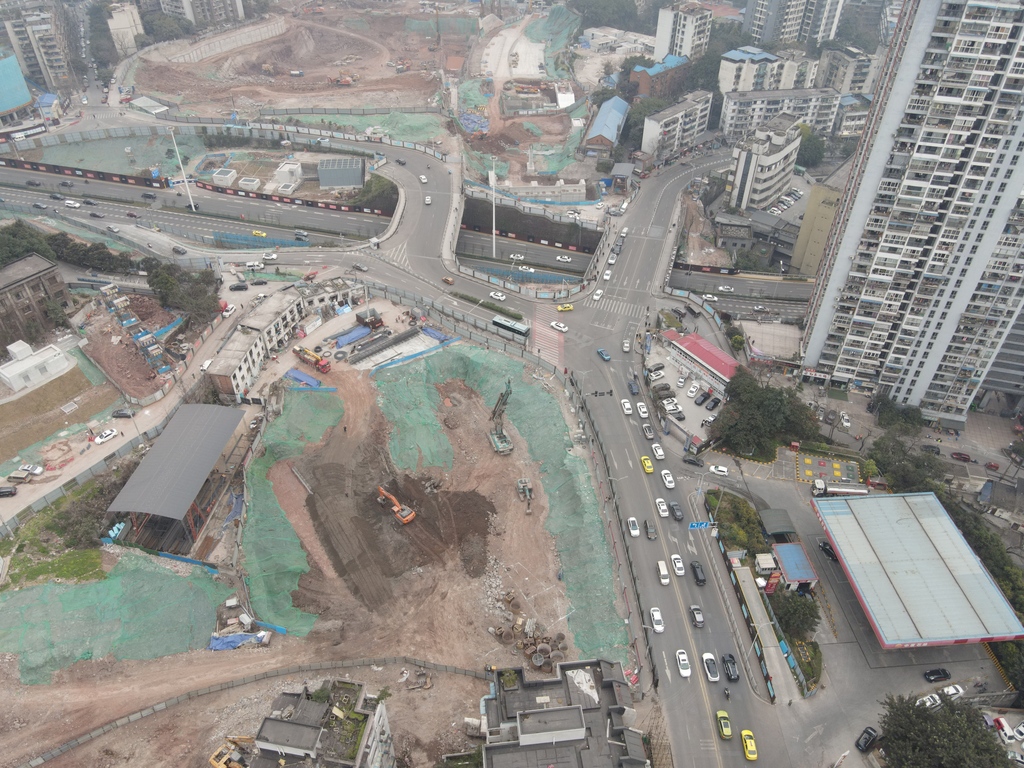 错峰施工 蚂蟥梁立交改造工程力争本月底全线达到通车条件